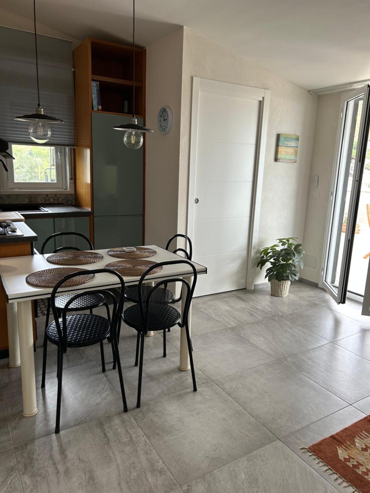 Suite Home Panorama Giardini Naxos Exteriör bild